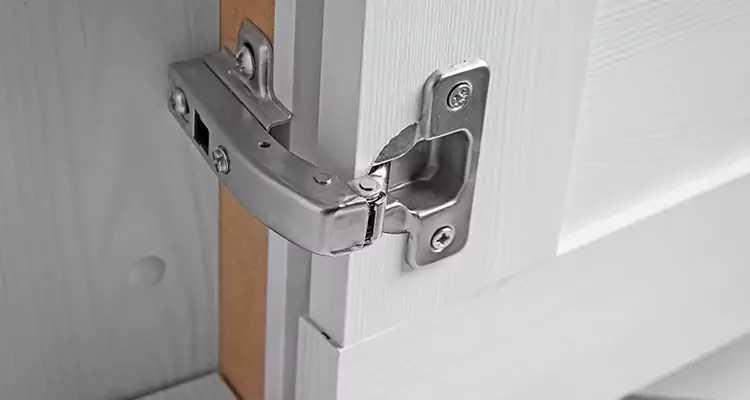 Shower Door Hinge Replacement in San Carlos, CA