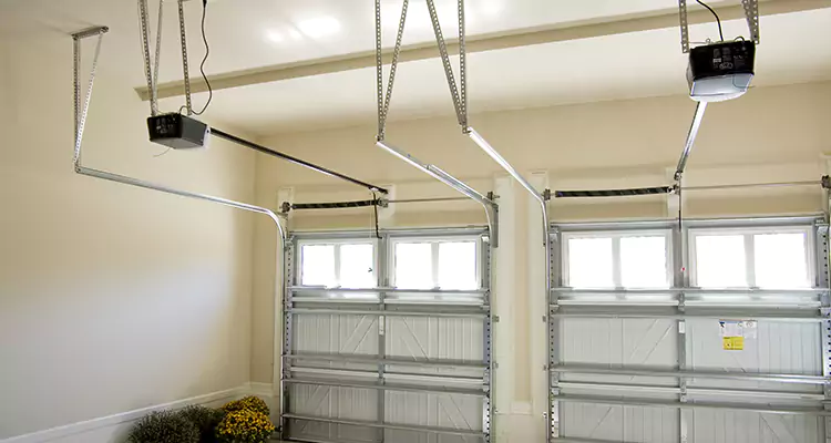 Residential Emergency Garage Door Repair in San Carlos, CA
