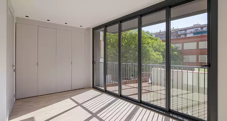 Fix Sliding Screen Door Track in San Carlos, CA